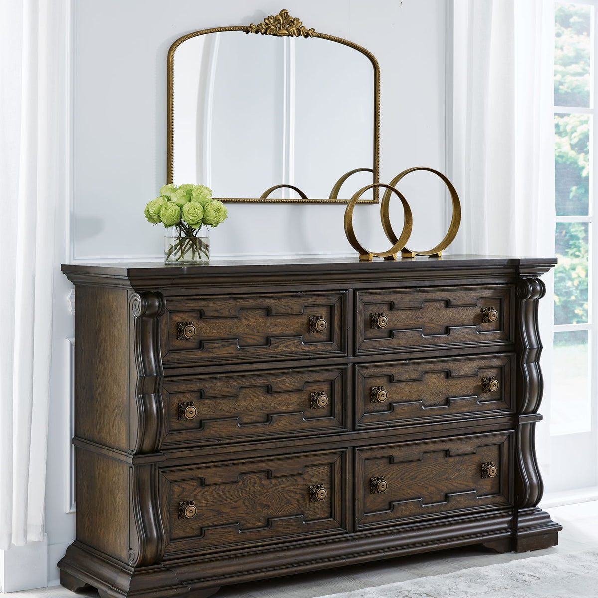 Maylee - Upholstered Bedroom Set