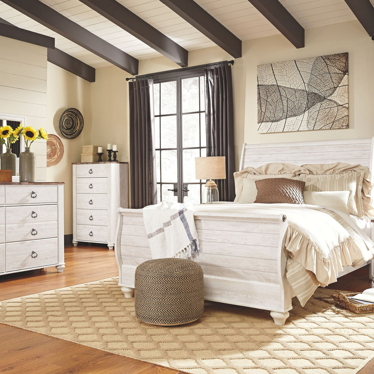 Willowton - Sleigh Bed
