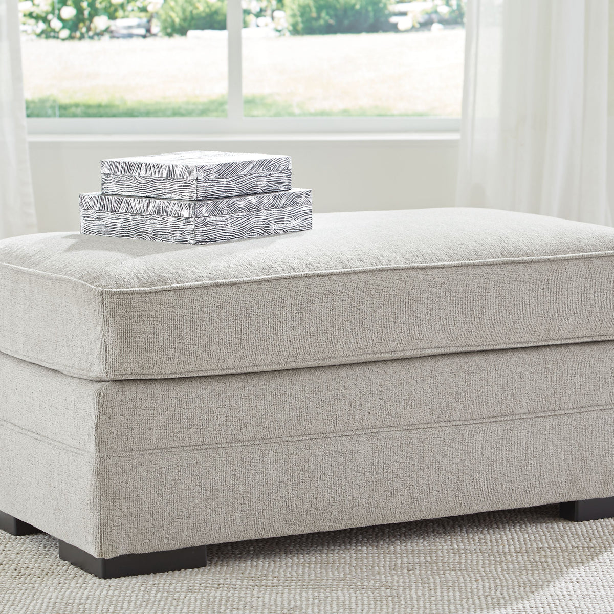 Eastonbridge - Shadow - Ottoman