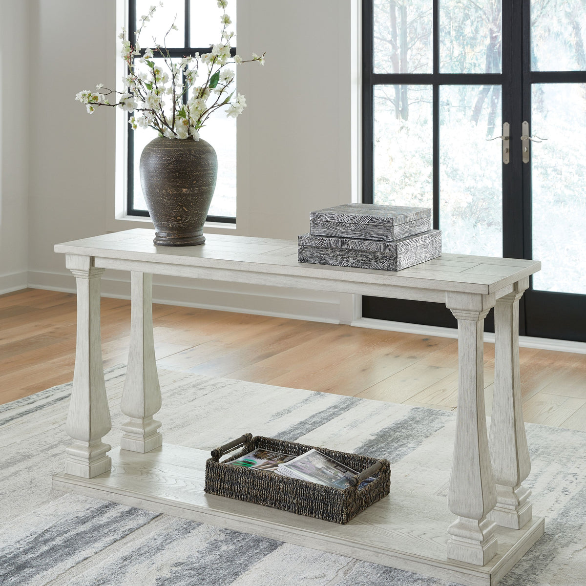 Arlendyne - Antique White - Sofa Table