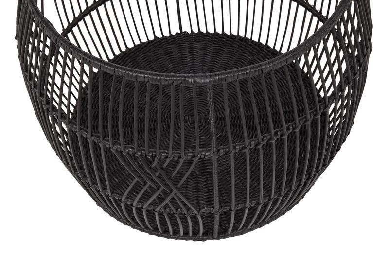 Rug Displays - Rattan Iron Basket