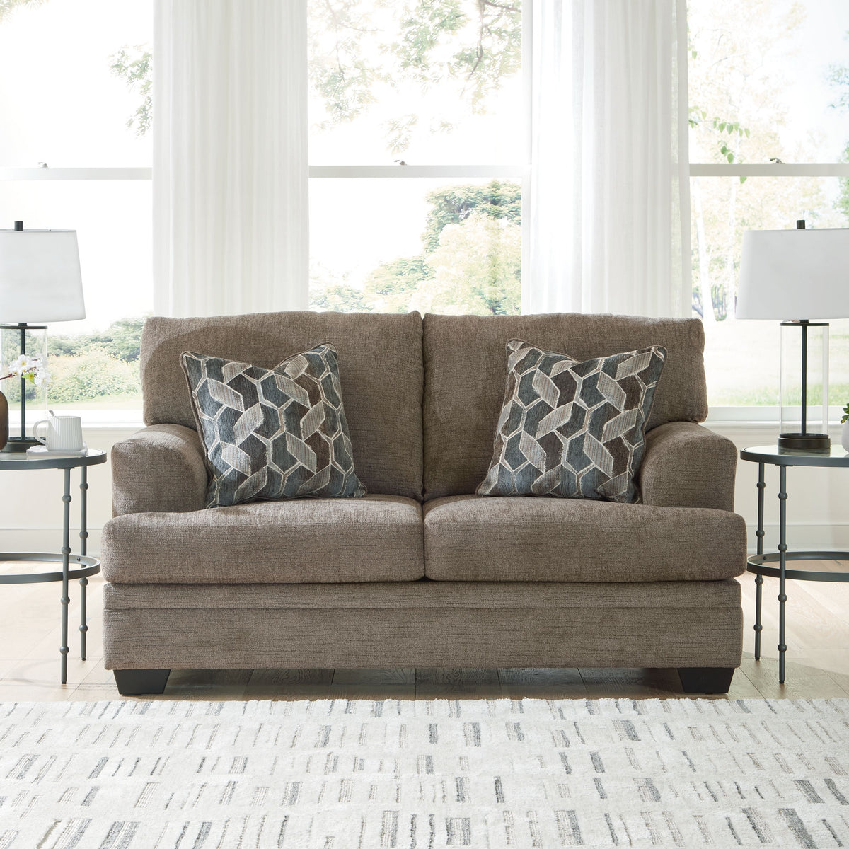 Stonemeade - Loveseat