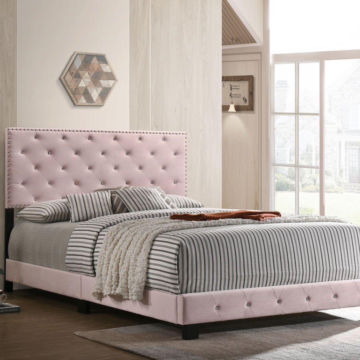 Suffolk - Bed