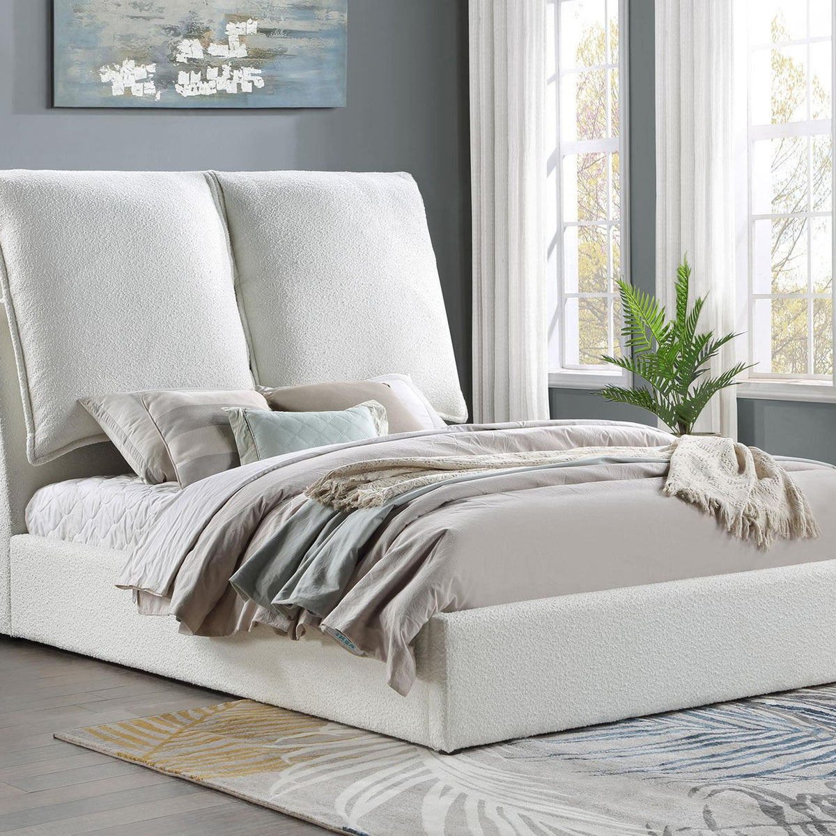 Gwendoline Upholstered Queen Panel Bed White