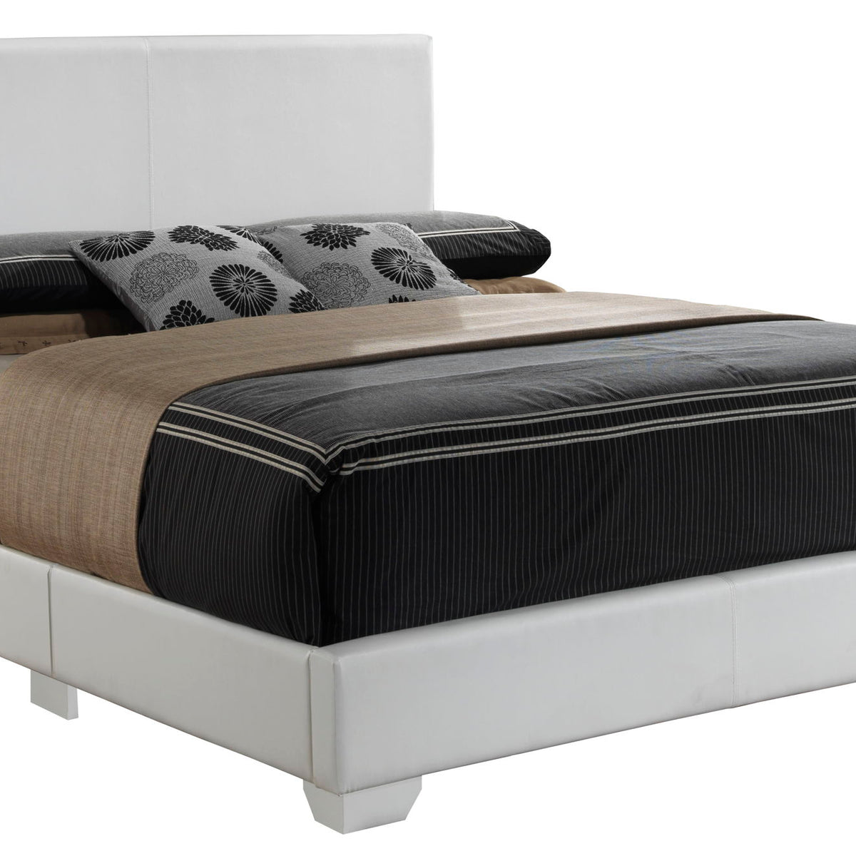 Elegant Platform Bed For Relaxed Spaces