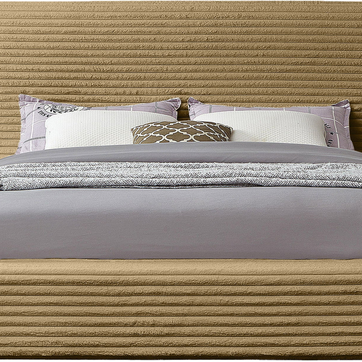 Dexter - Bed