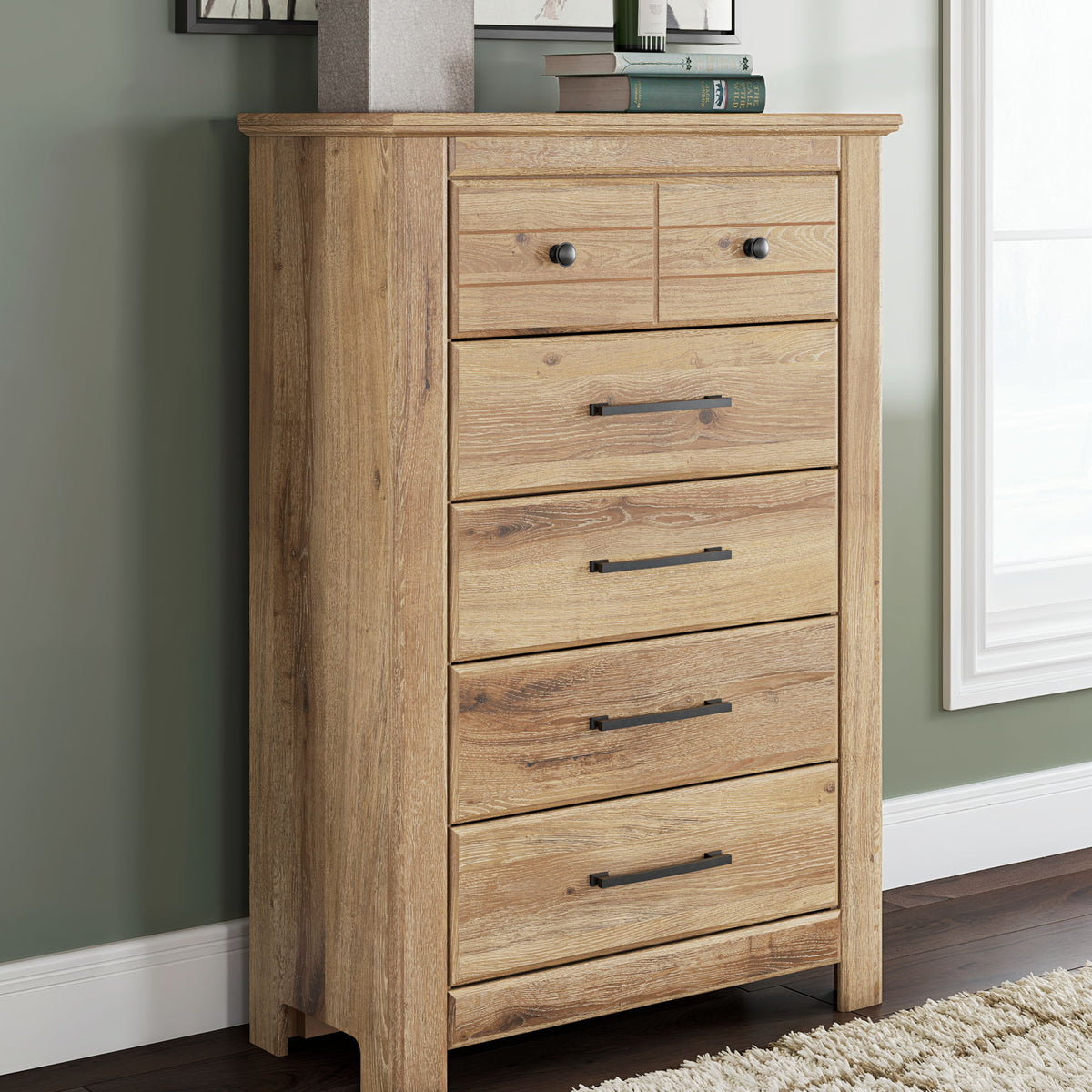 Makidern - Five Drawer Chest