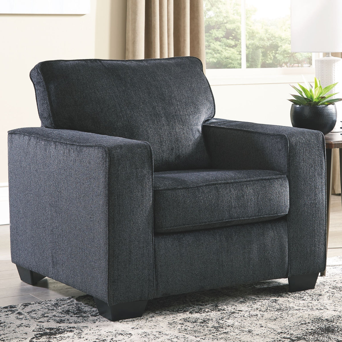 Altari - Arm Chair