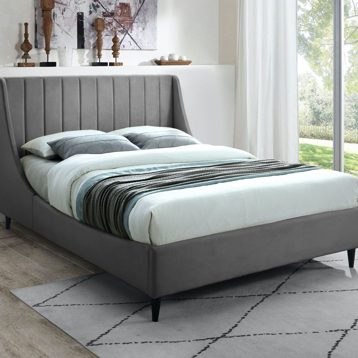 Eva - Velvet Bed