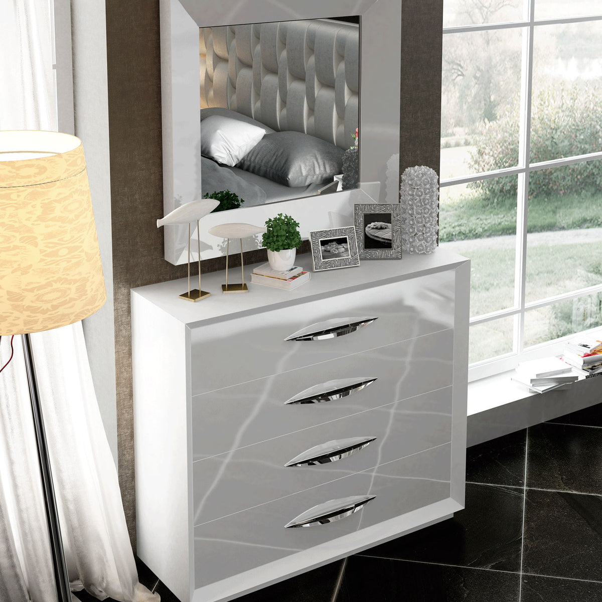 Carmen - Dresser