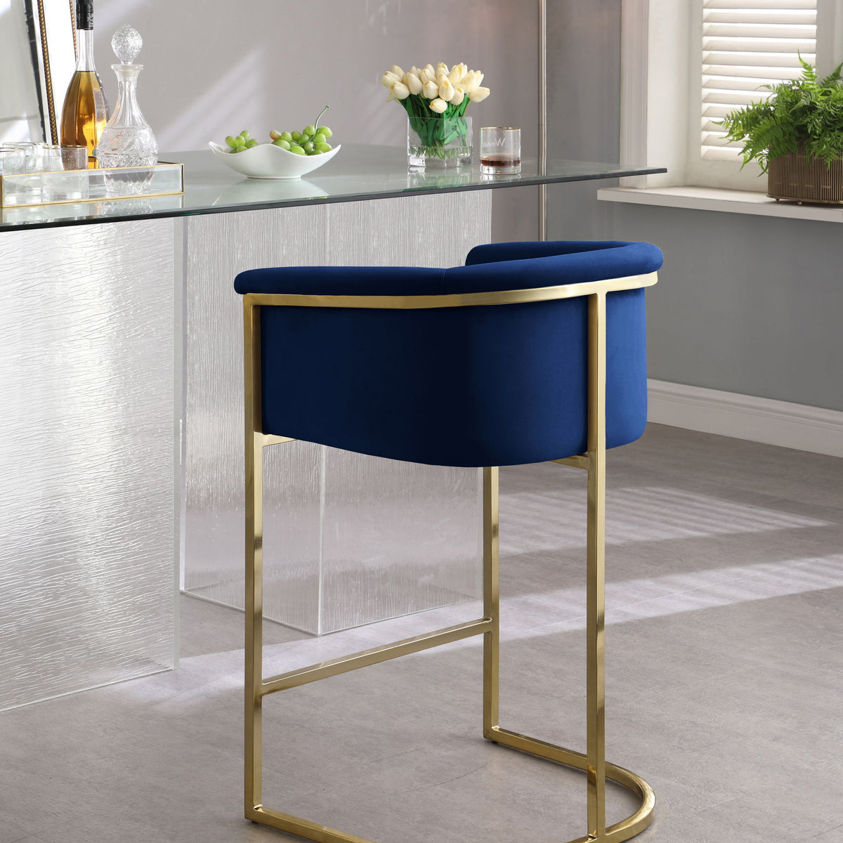 Donatella - Stool