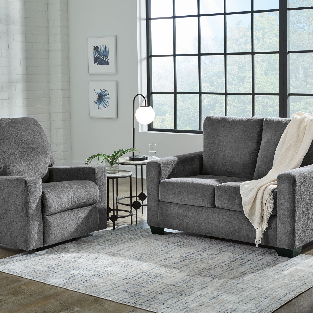 Rannis - Living Room Set
