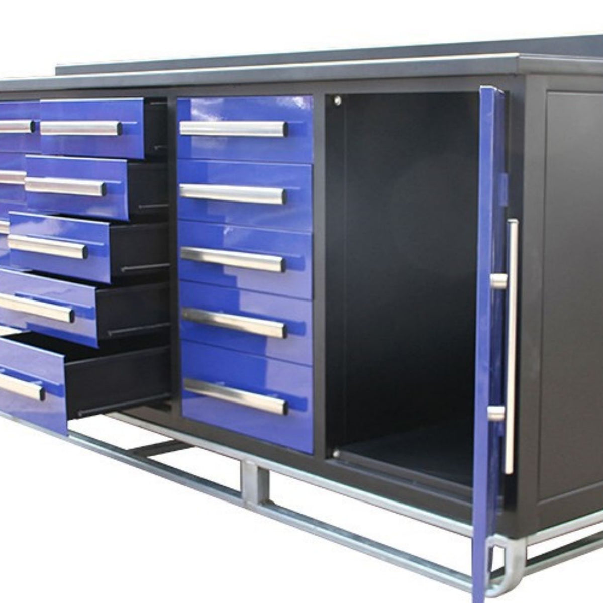 Storage Cabinet With Work Bench (15 Drawers And 2 Cabinets)