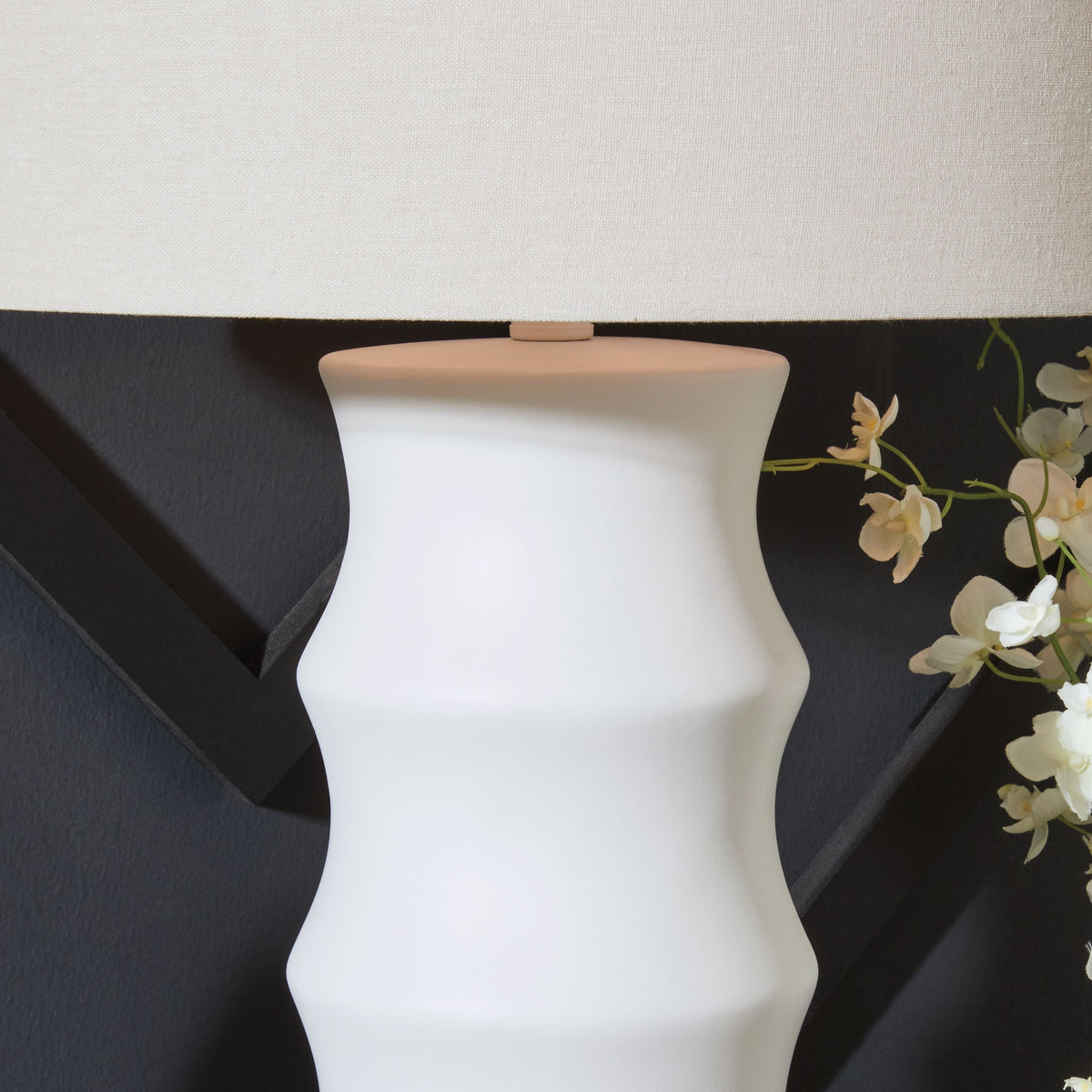 Veraleigh - Poly Lamp