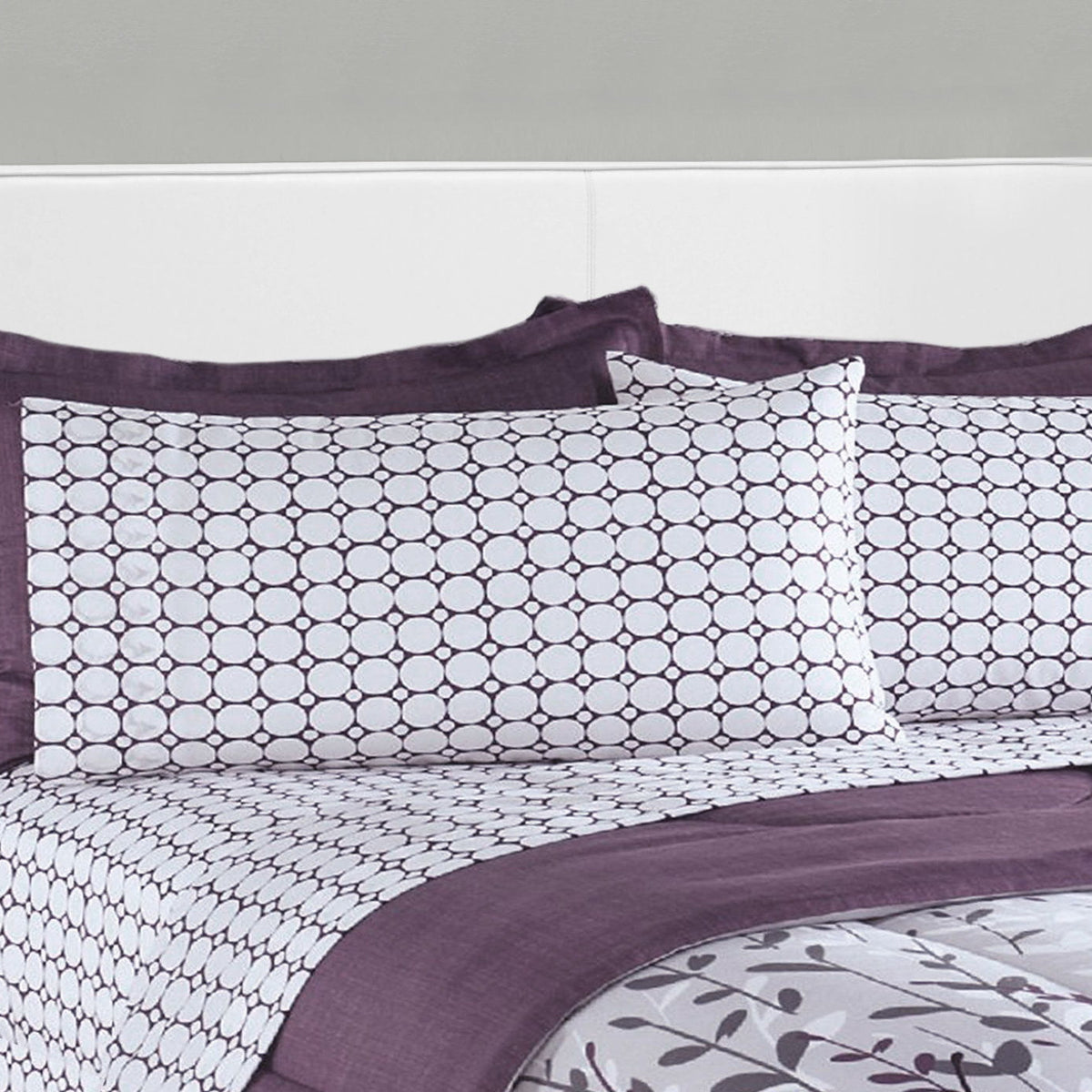Bed, Upholstered, Transitional