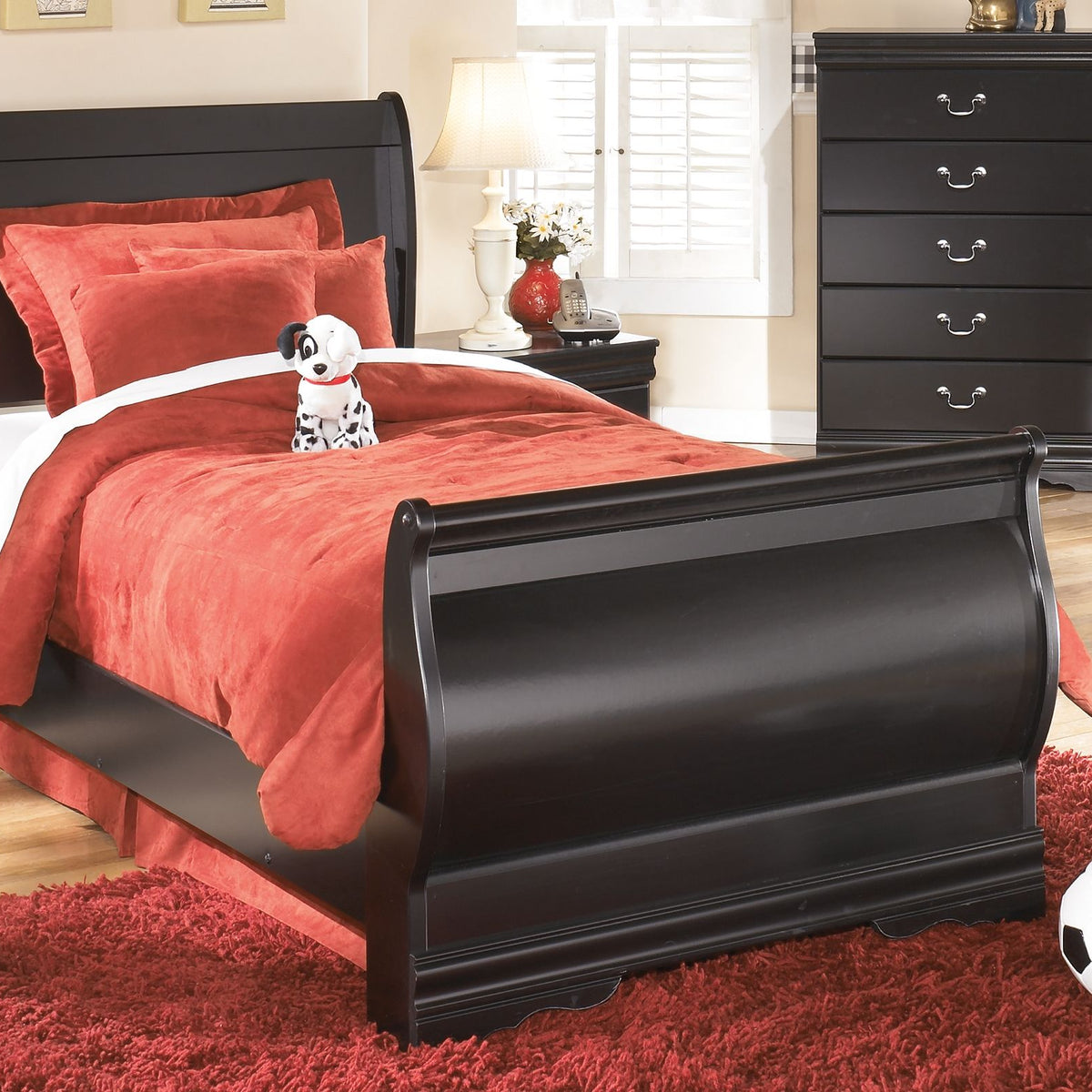 Huey Vineyard - Youth Bedroom Set