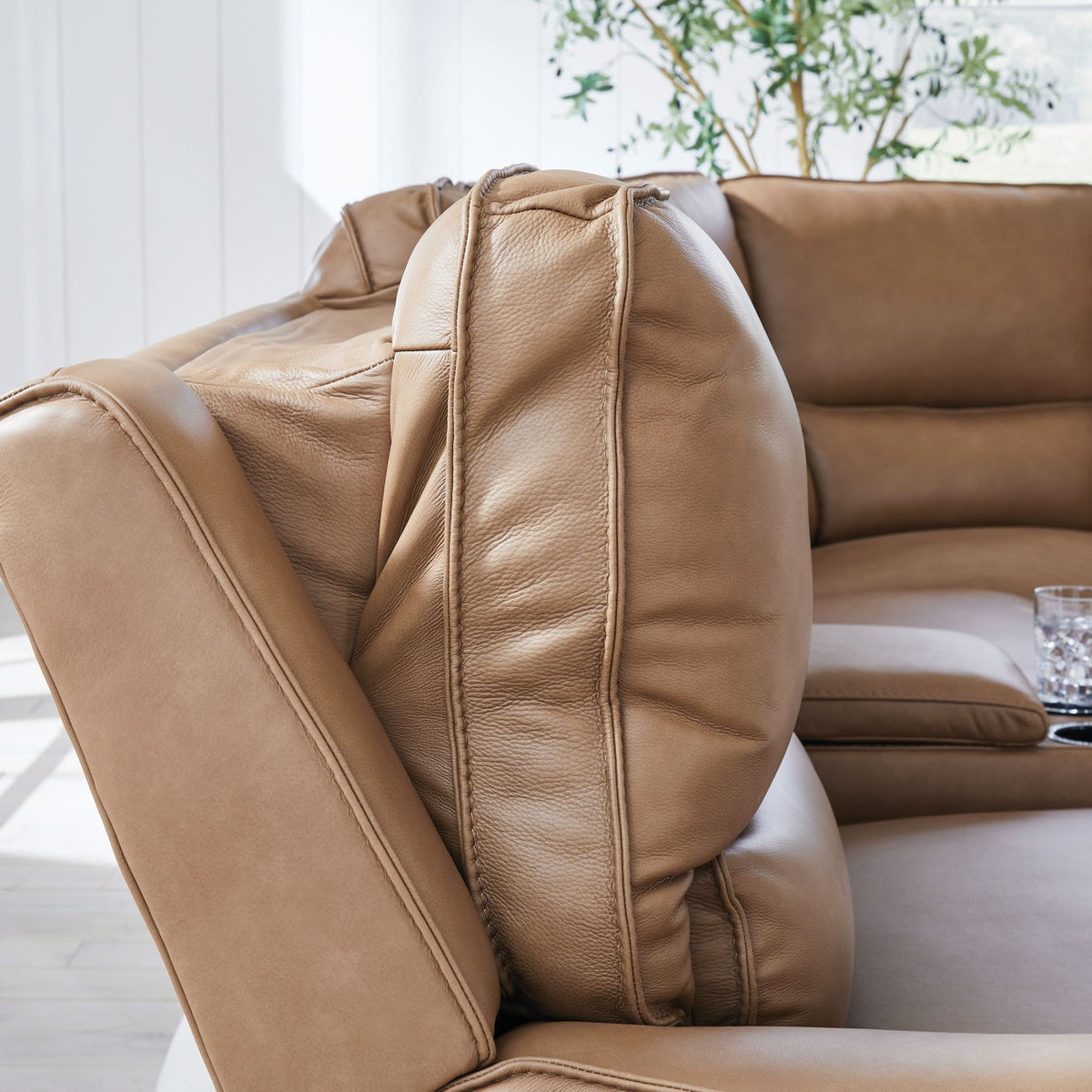 DeepWakes - Power Reclining Sectional