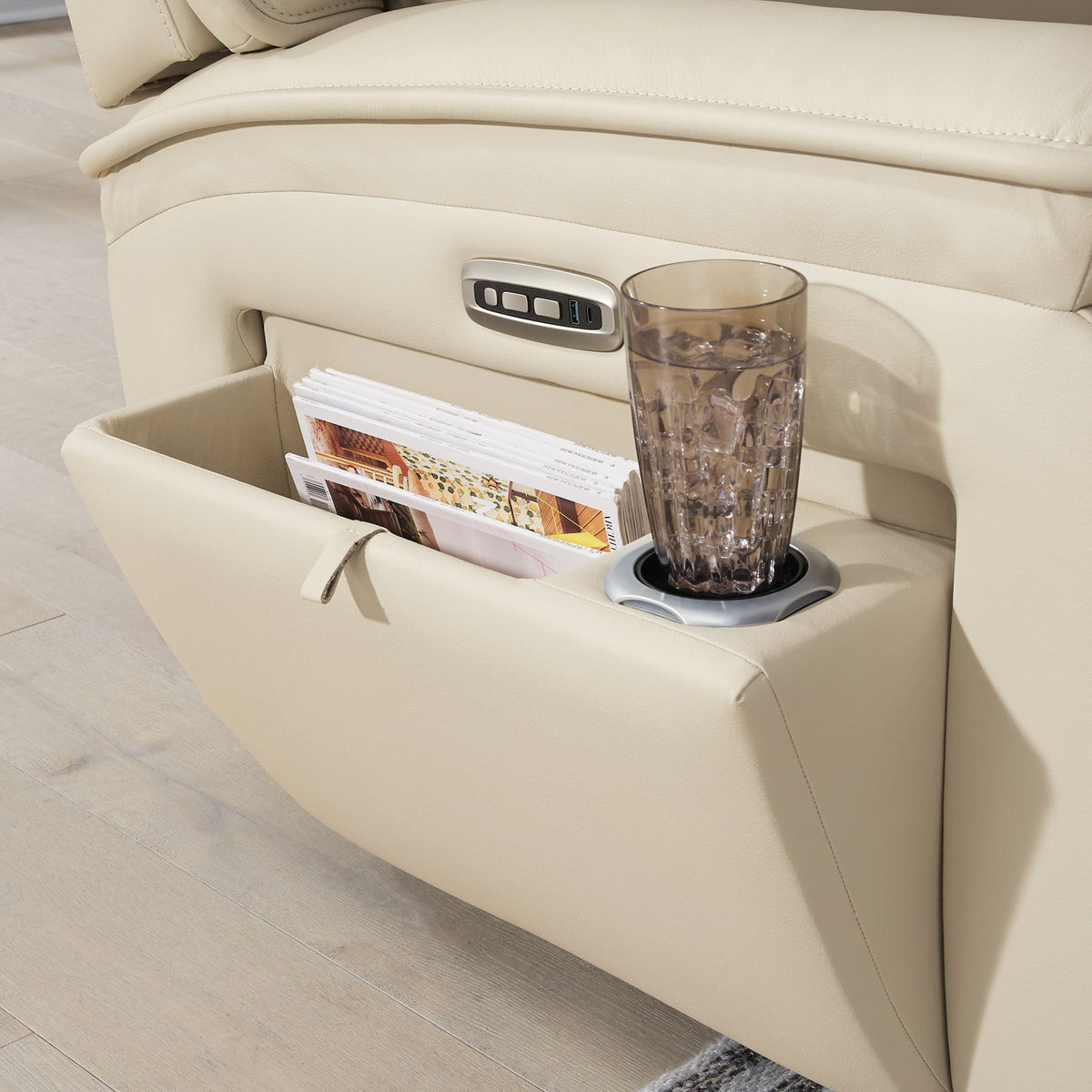 Double Deal - 6 Piece Reclining Sectional