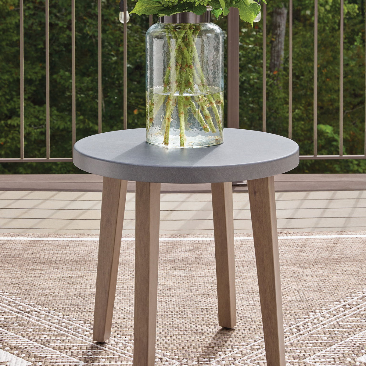 Harmony Headlands - Round End Table - Natural / Gray