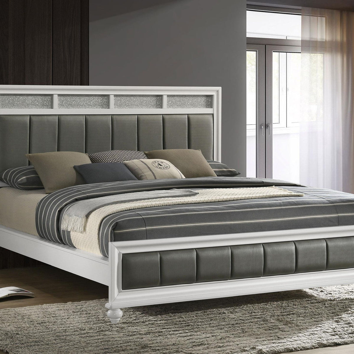 Barzini Wood California King Panel Bed White