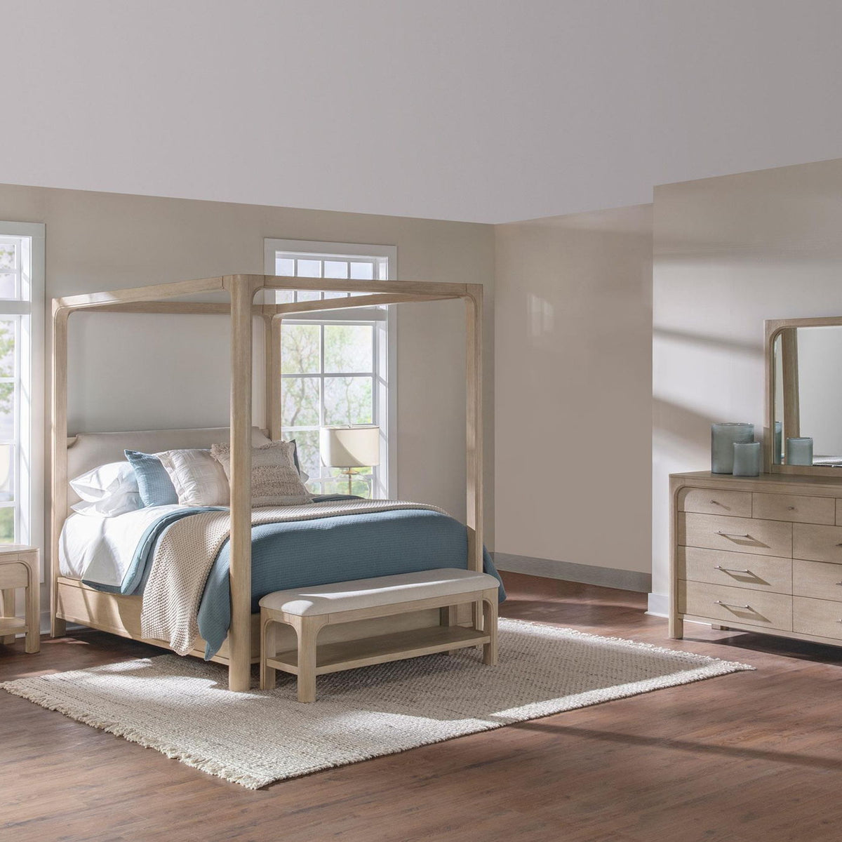 Solano 4-piece Queen Bedroom Set Weathered Mango