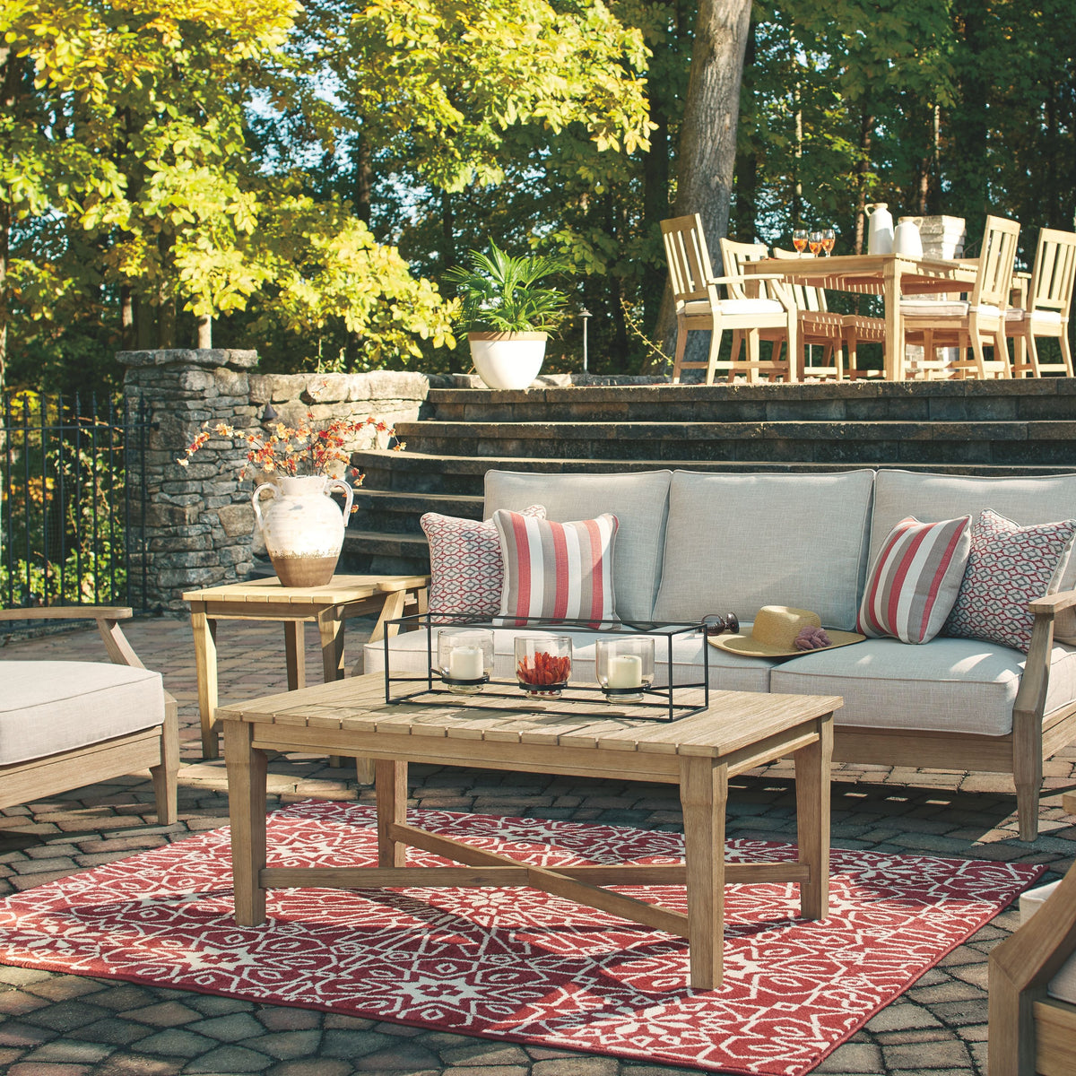 Clare View - Beige - Sofa with Cushion
