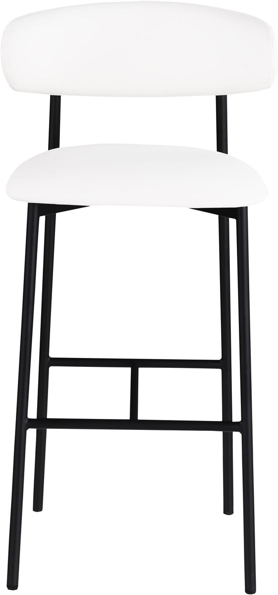 Lupita - Vegan Leather Upholstered Bar Stool With Matte Black Frame (Set of 2)
