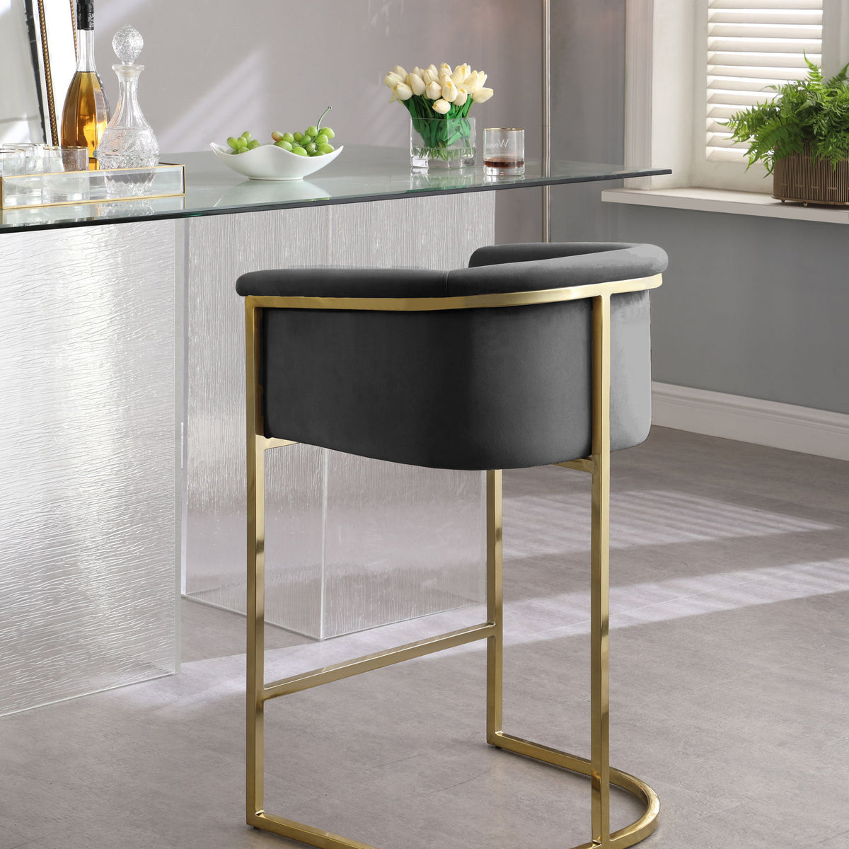 Donatella - Stool
