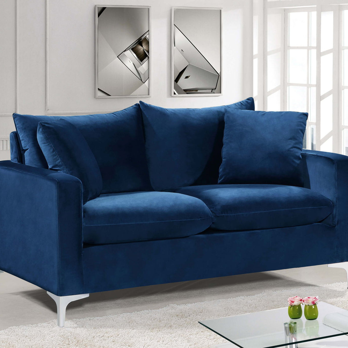 Naomi - Loveseat
