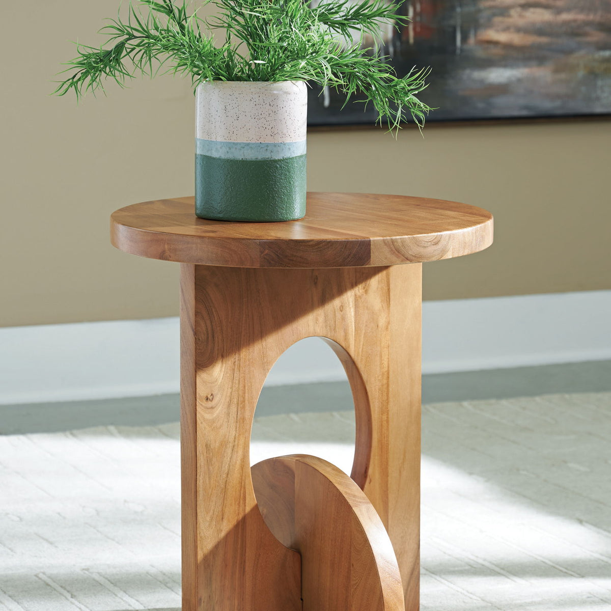 Hollbourne - Accent Table - Brown