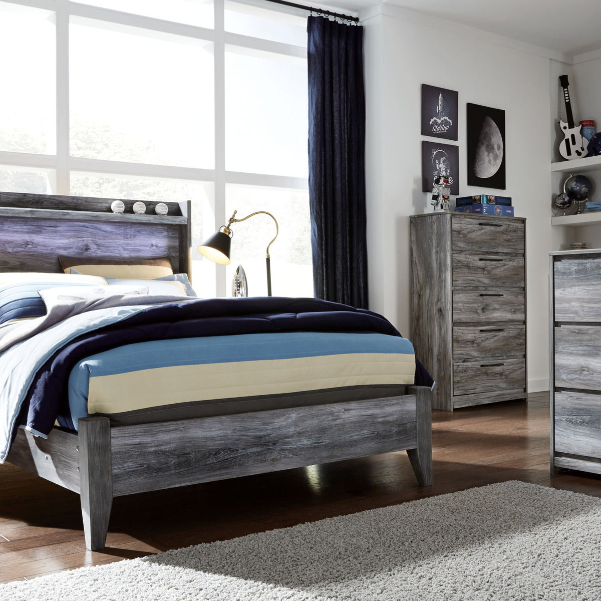 Baystorm - Panel Bed