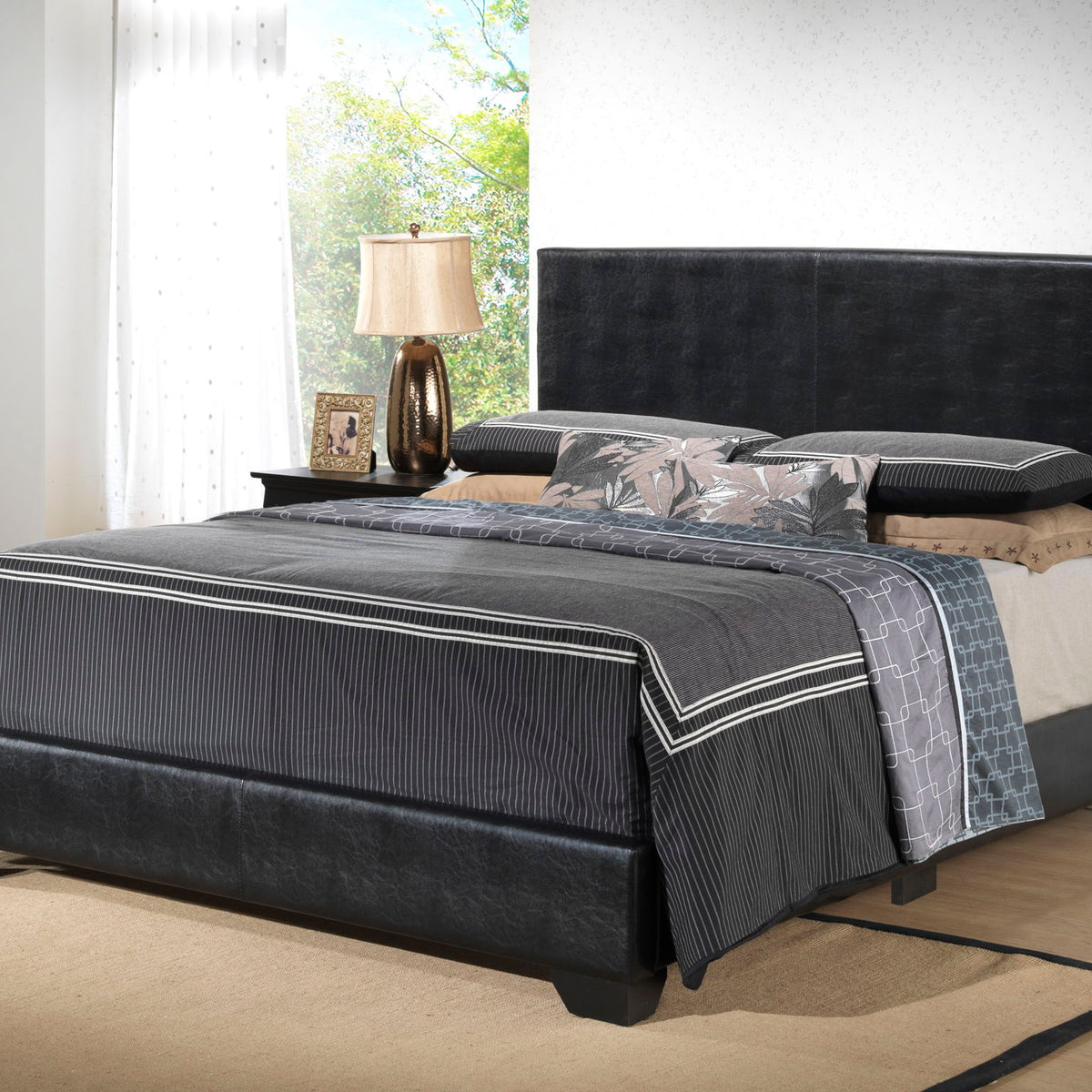 Elegant Platform Bed For Relaxed Spaces