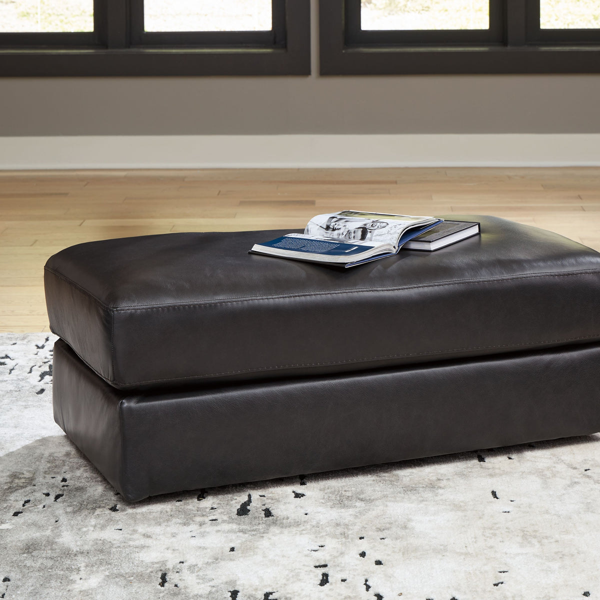 Amiata - Onyx - Ottoman