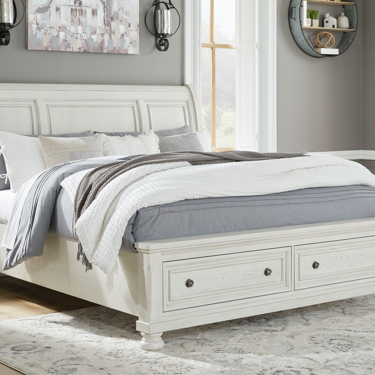 Robbinsdale - Sleigh Bedroom Set