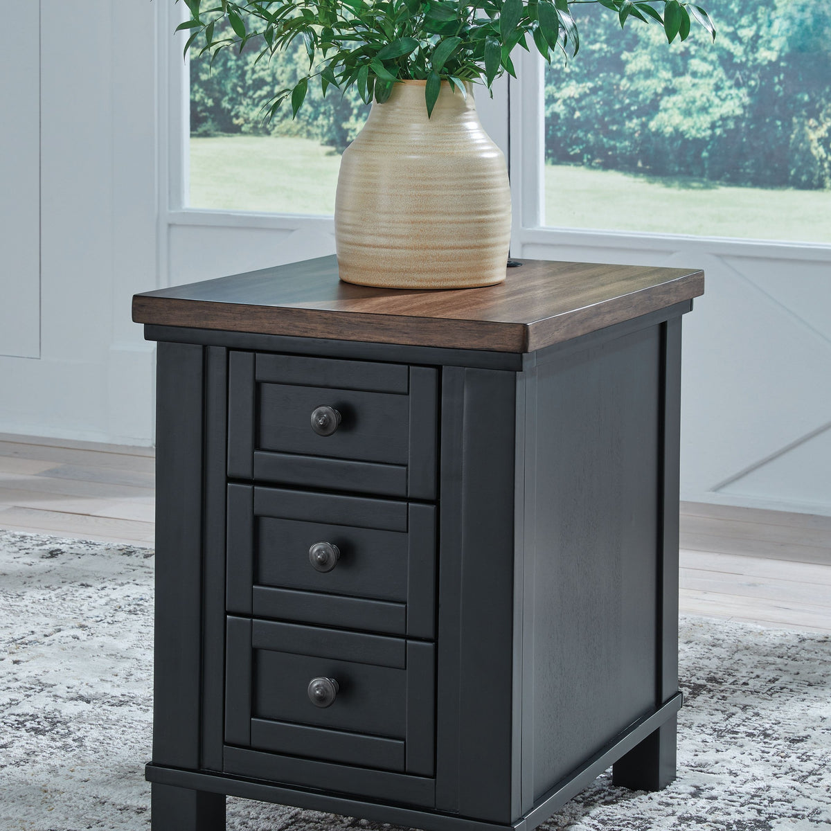 Wildenauer - Brown / Black - Chair Side End Table