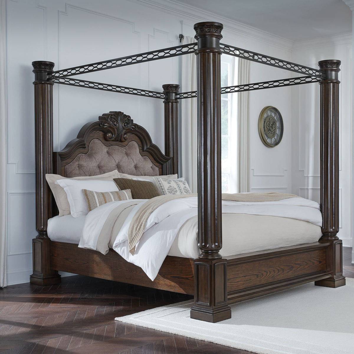 Maylee - Canopy Bed