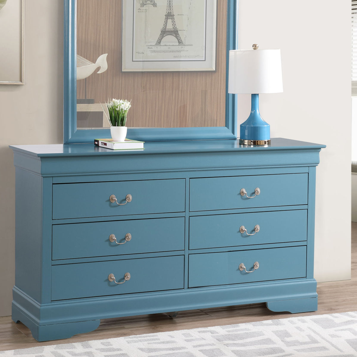 Elegant Traditional Storage Dresser