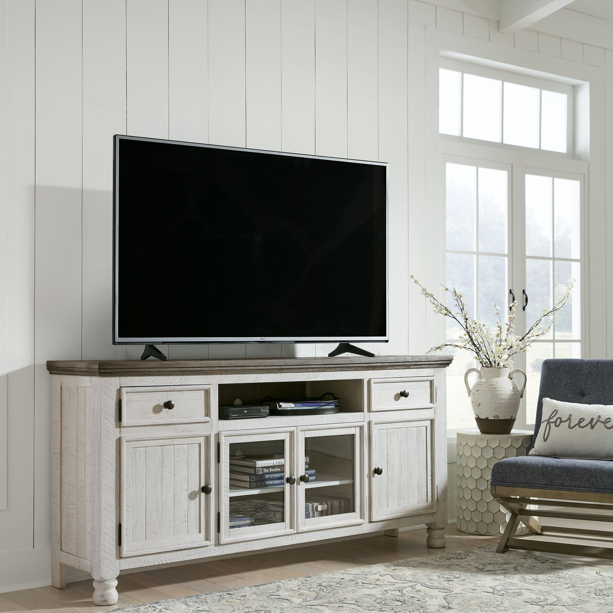 Havalance - Extra Large TV Stand - 4 Doors - Brown / Beige