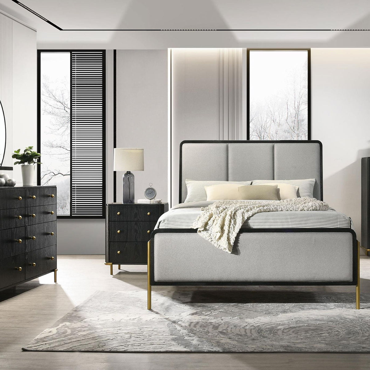 Arini 5-piece Eastern King Bedroom Set Black and Grey