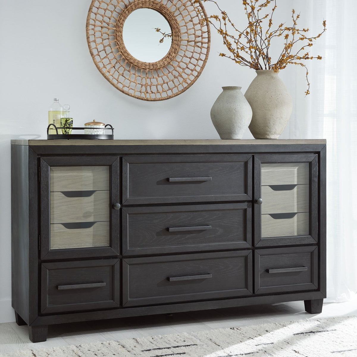 Foyland - Dresser, Mirror