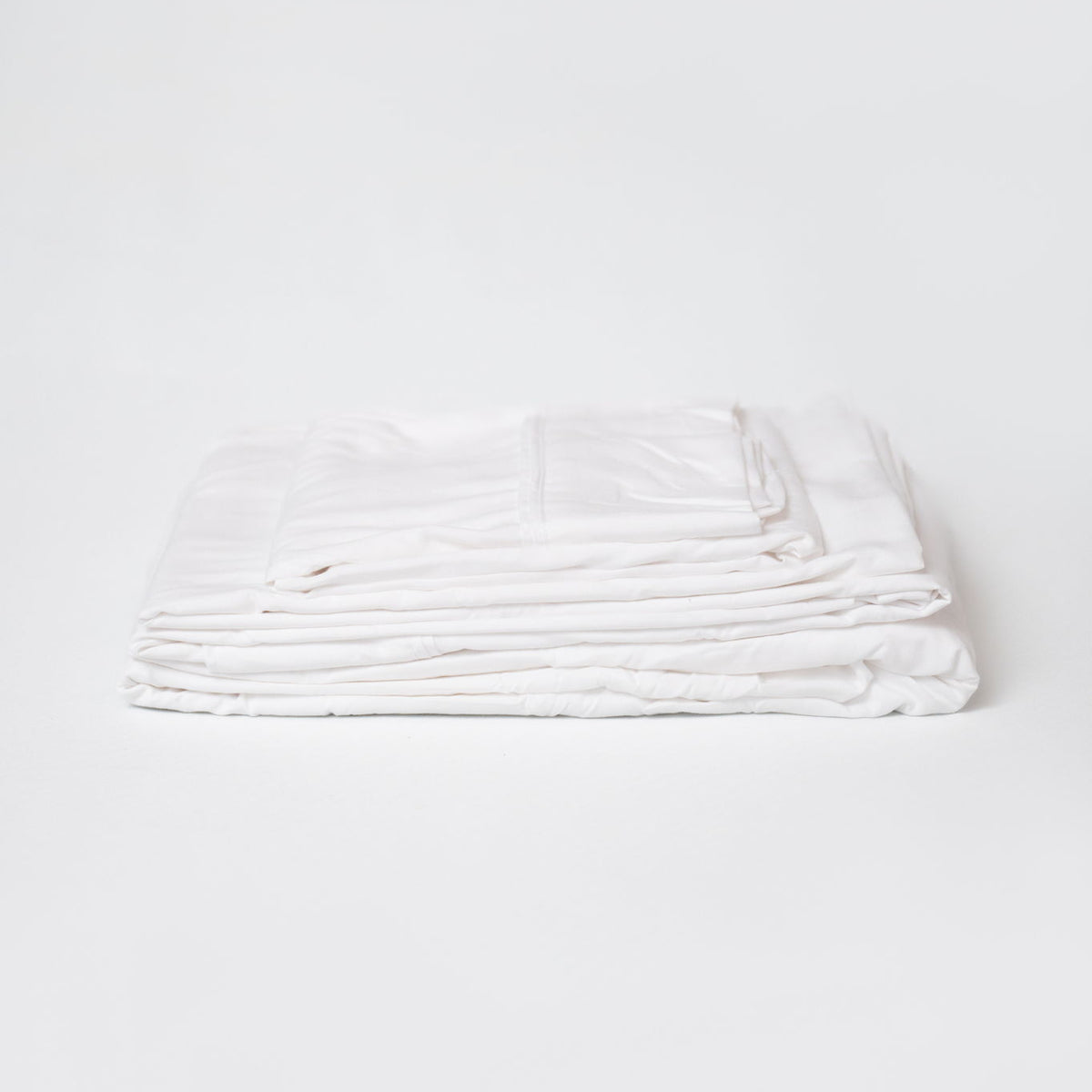 4 Piece Short Queen Brushed Microfiber Hypoallergenic Sheet Set - White