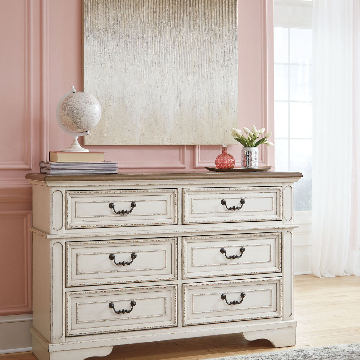 Realyn - Dresser