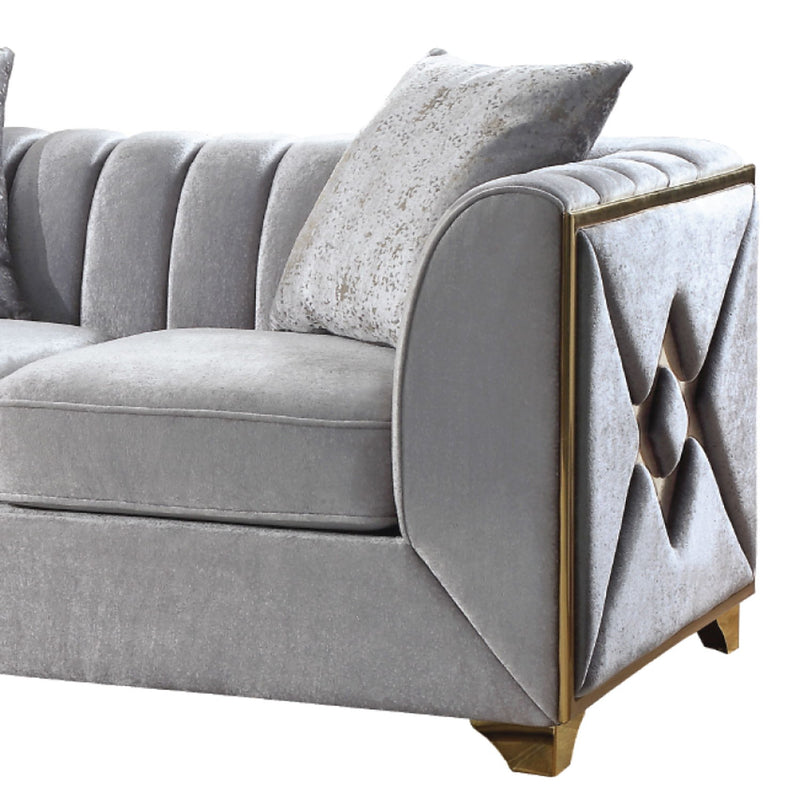 Velencia - Modern Style Loveseat