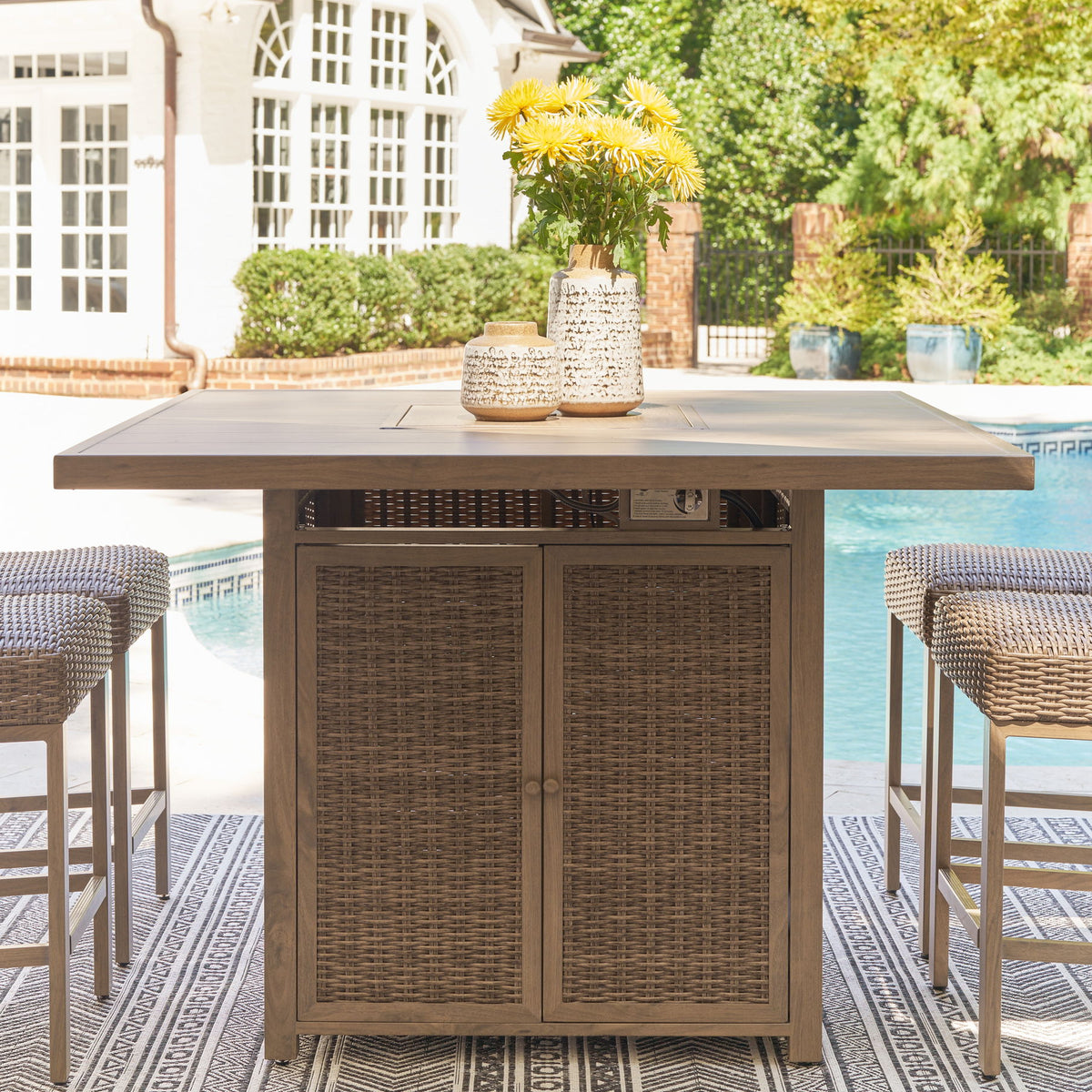 Walton Bridge - 5 Pc. - Square Bar Table W/Fire Pit, 4 Barstools - Driftwood