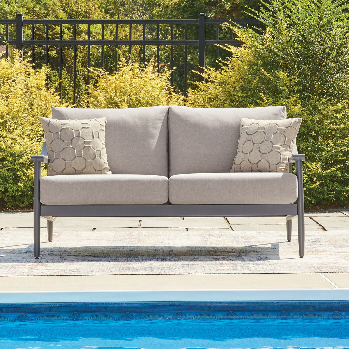 Ocean Beach - Loveseat With Cushion - Gray