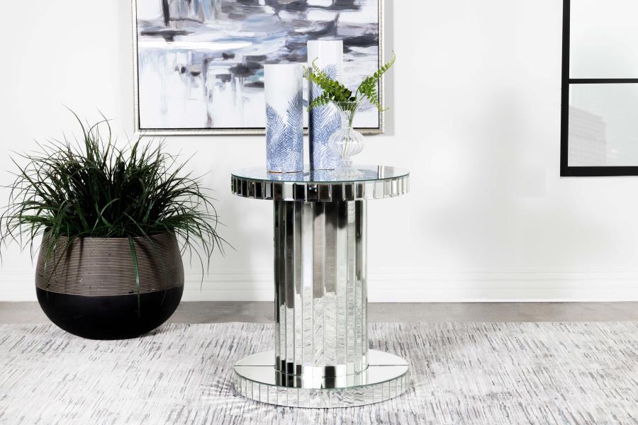 Dorielle - Round Mirrored Acrylic Crystal Side Table - Silver