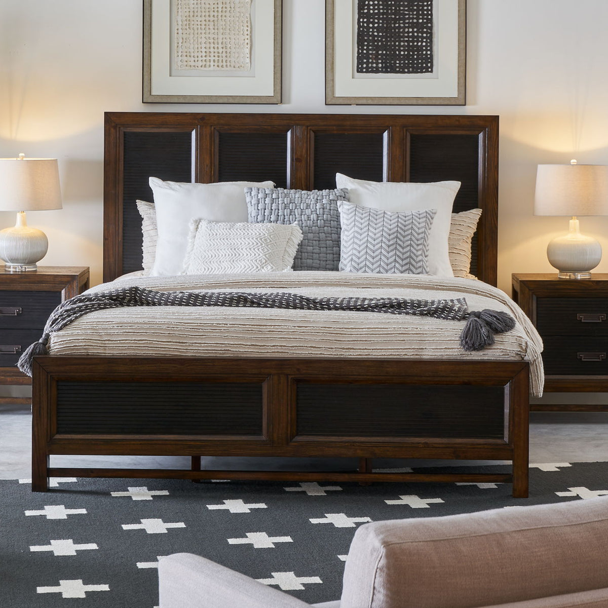 Branson - Panel Bed