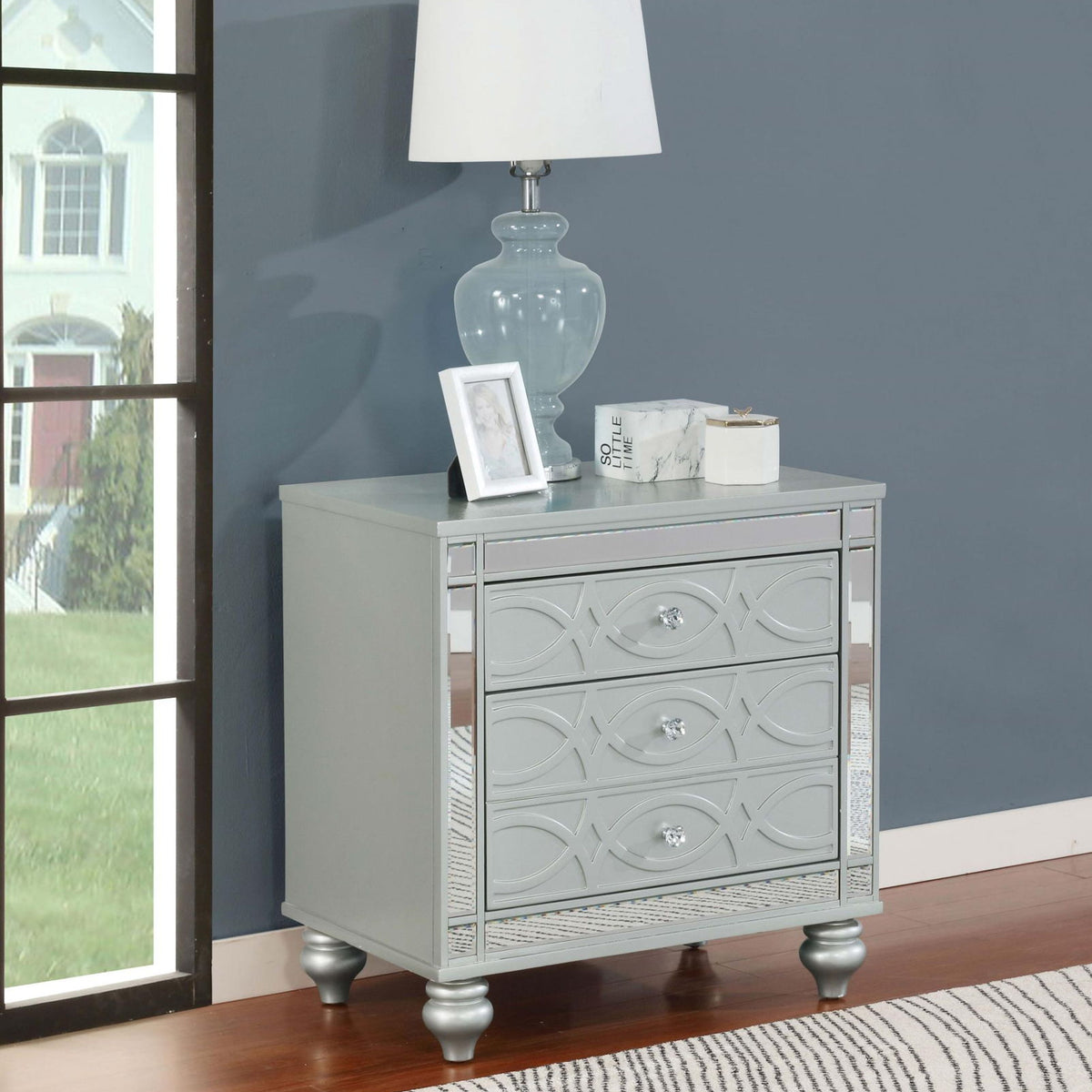 Gunnison 2-drawer Nightstand Silver Metallic