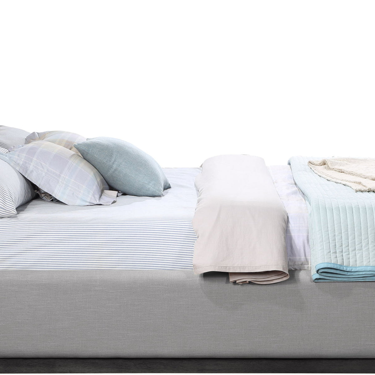 Lucia - Bed