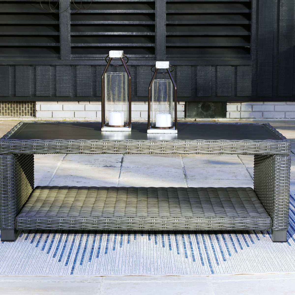 Elite Park - Gray - Rectangular Cocktail Table